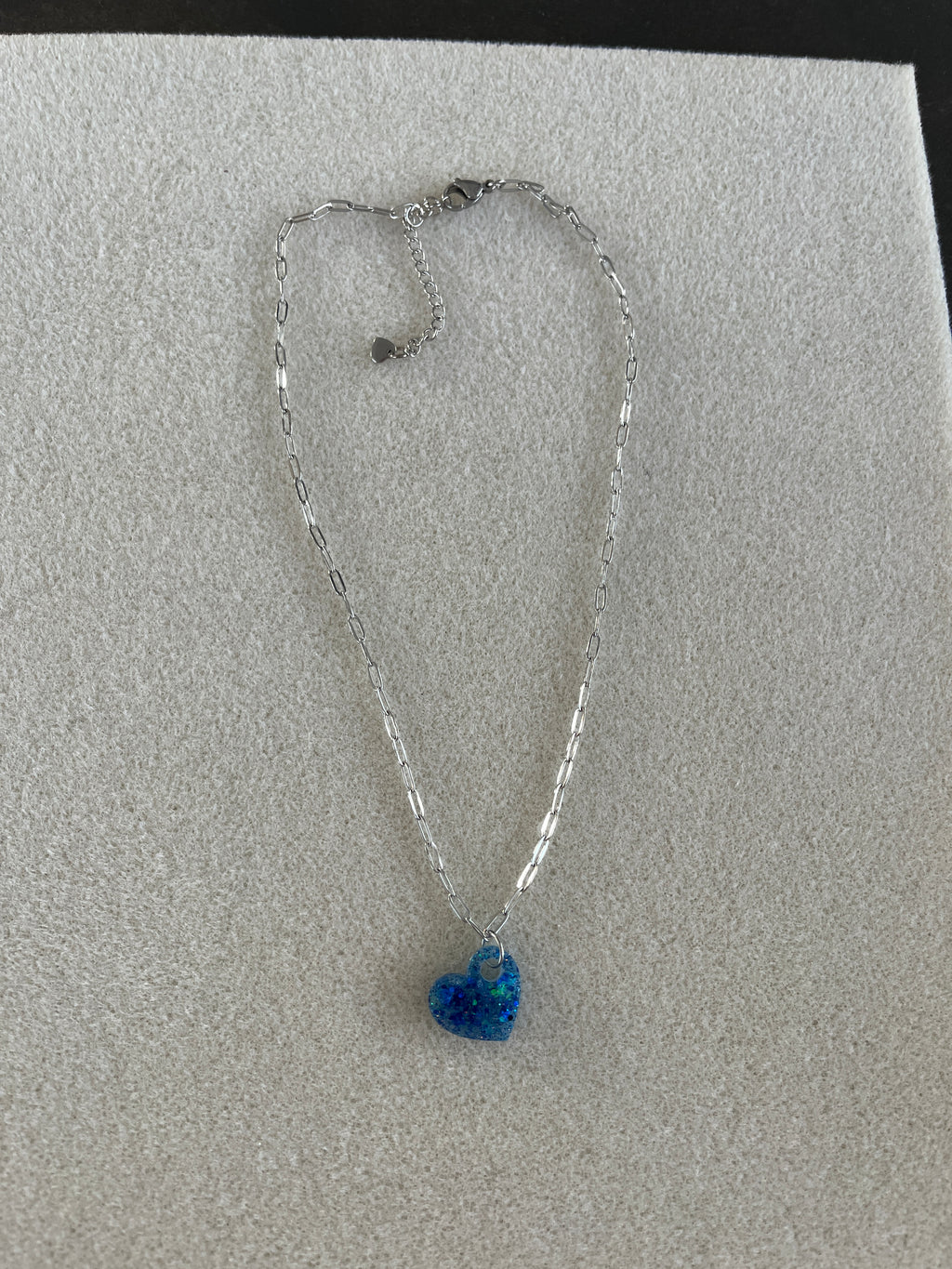 Collier pampille bleu