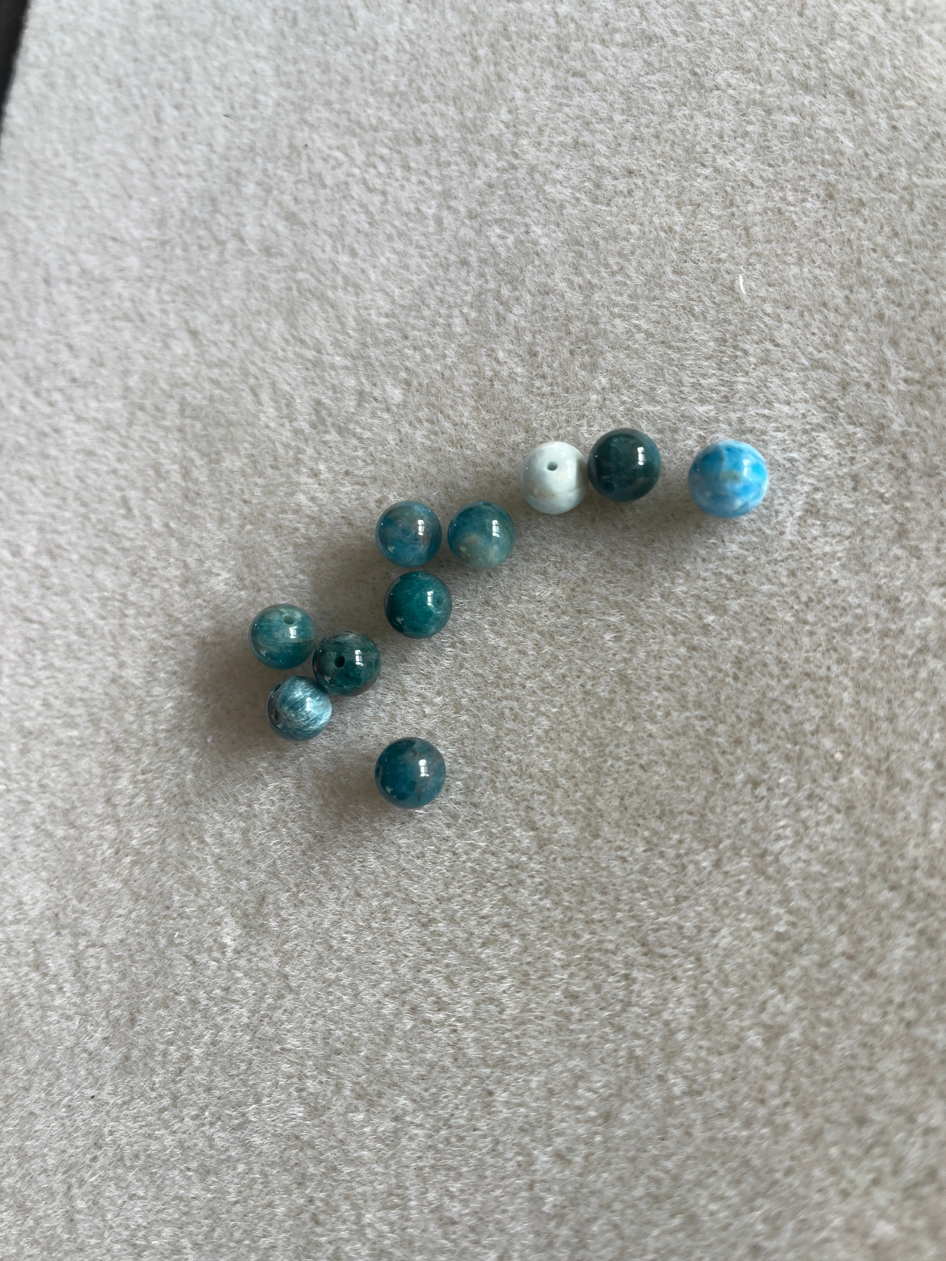 10 perles APATITE TANZANIE