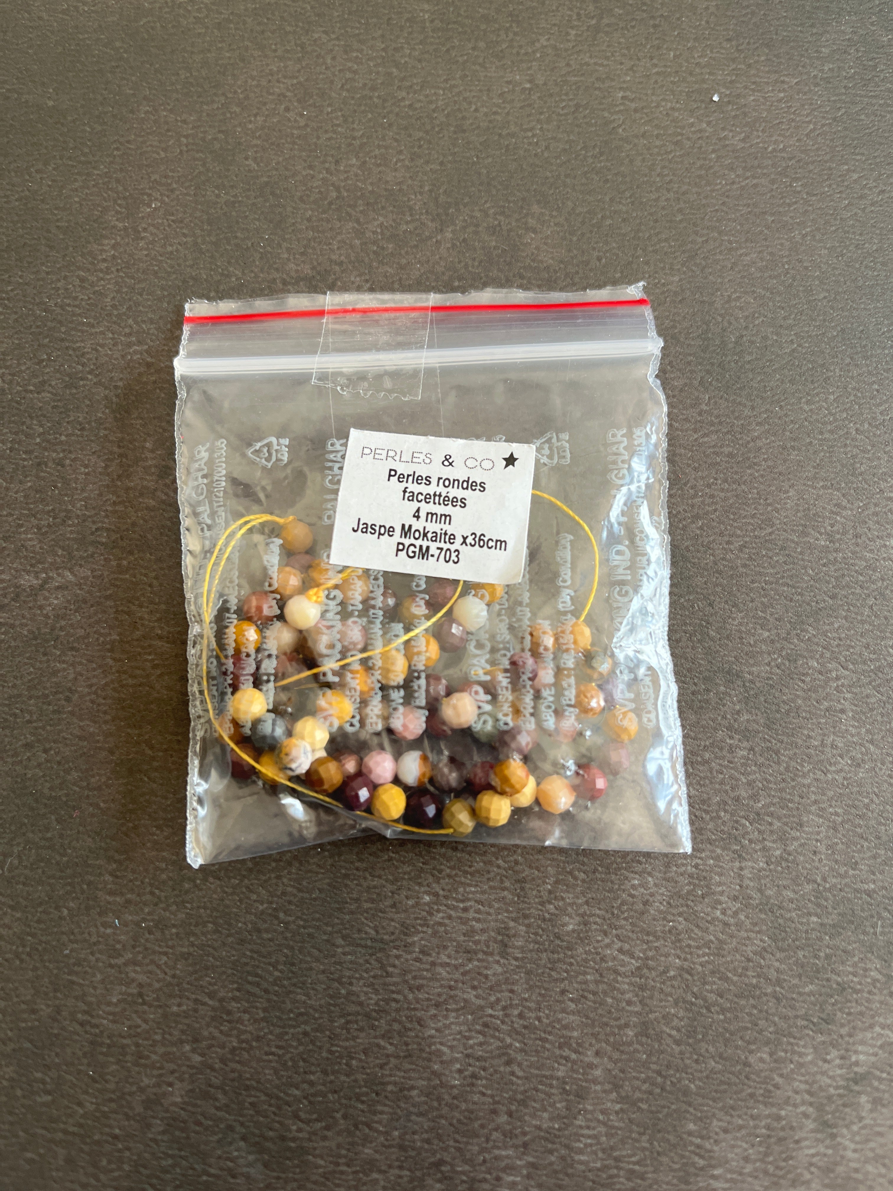 1 fil Jaspe mokaite facettes 4mm