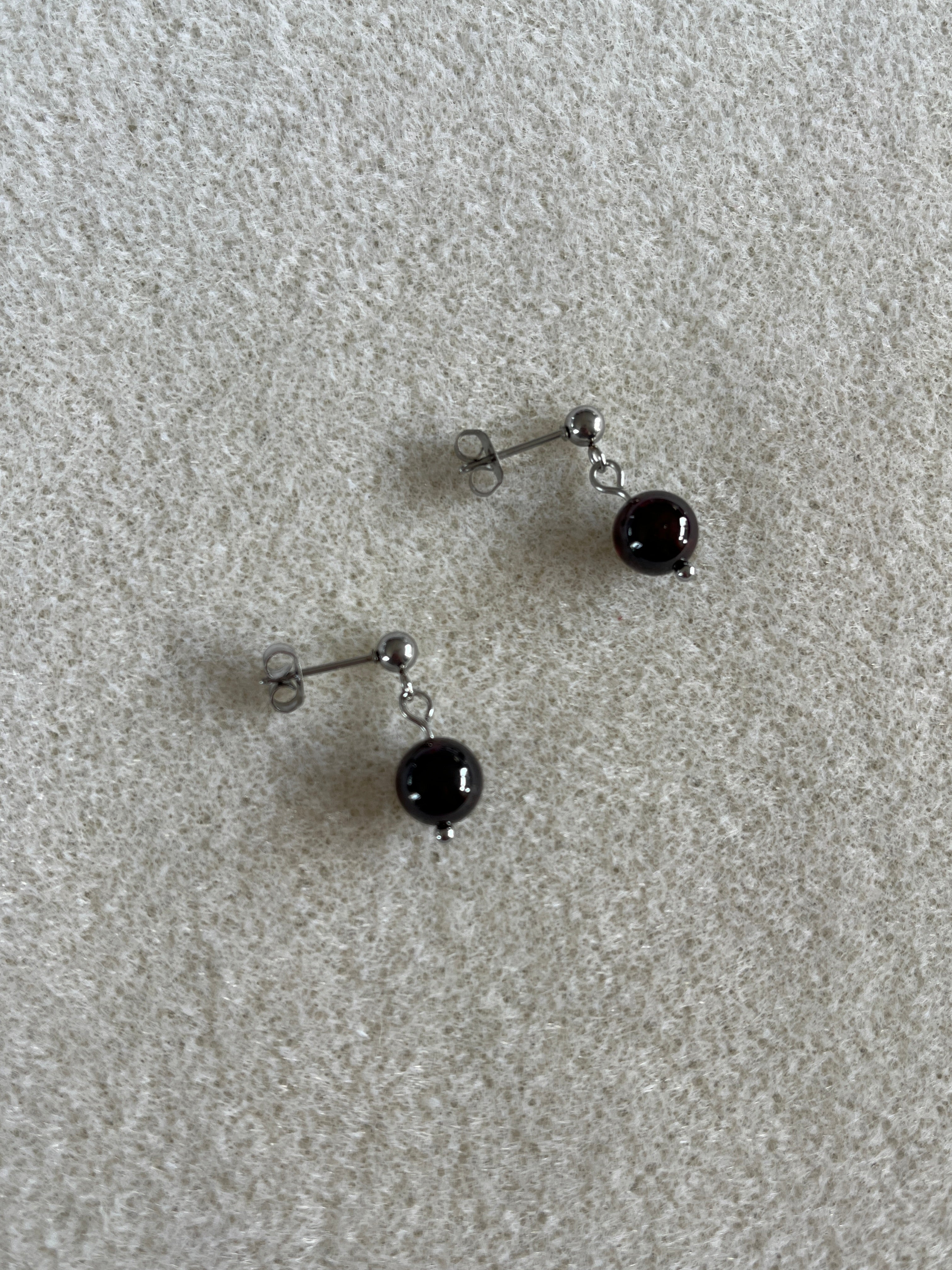 Boucles d'oreilles grenat
