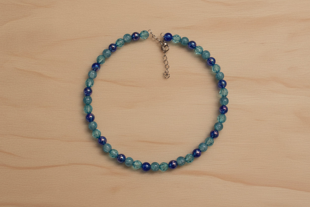 Collier bleu