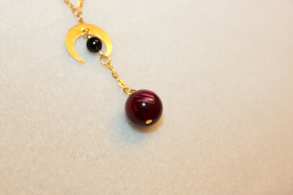 Collier pendentif rouge