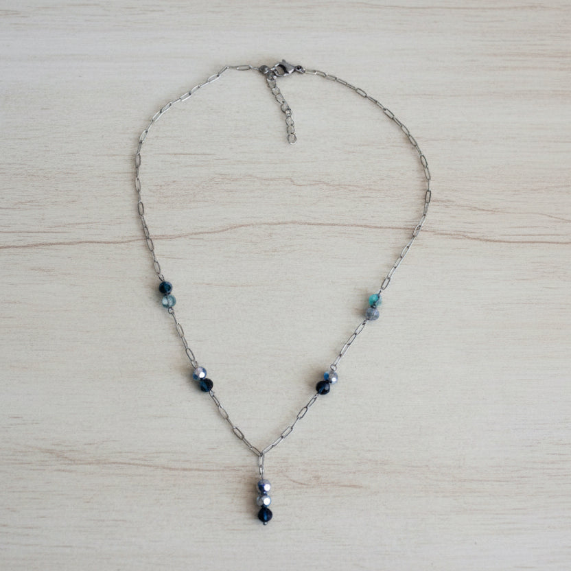 Collier bleu