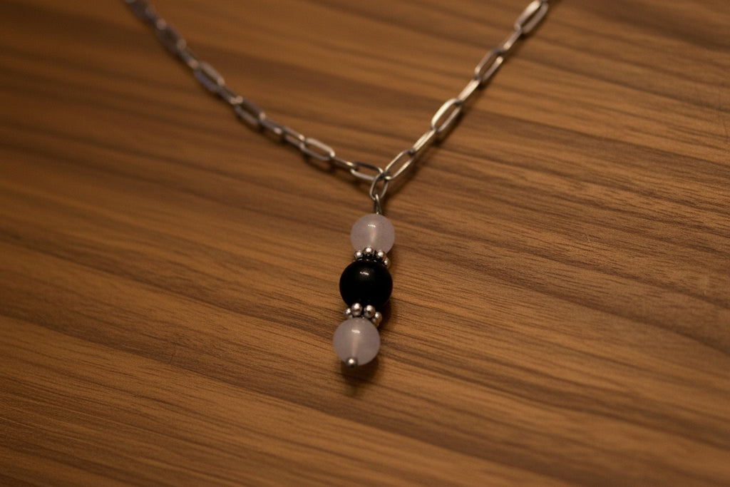 Collier oeil de faucon et quartz blanc