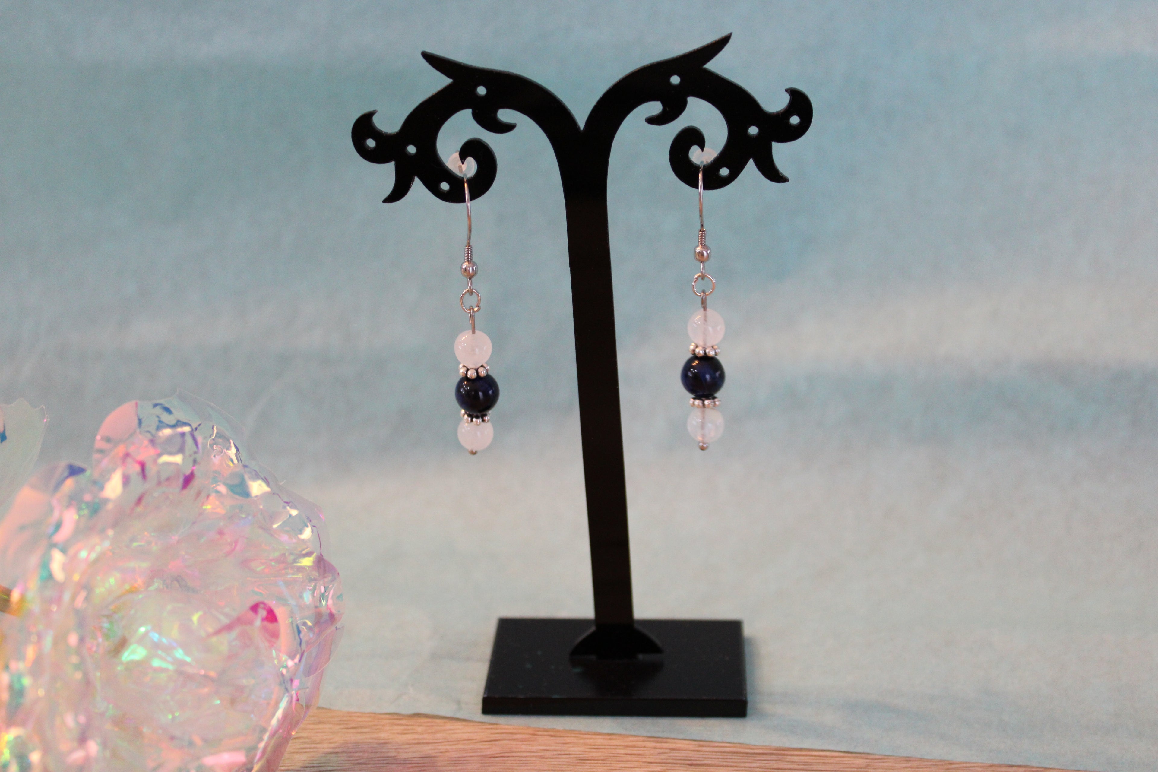 Boucles d'oreilles oeil de faucon et quartz blanc