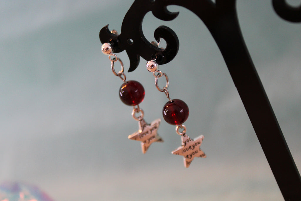 Boucles d'oreilles rouge love you