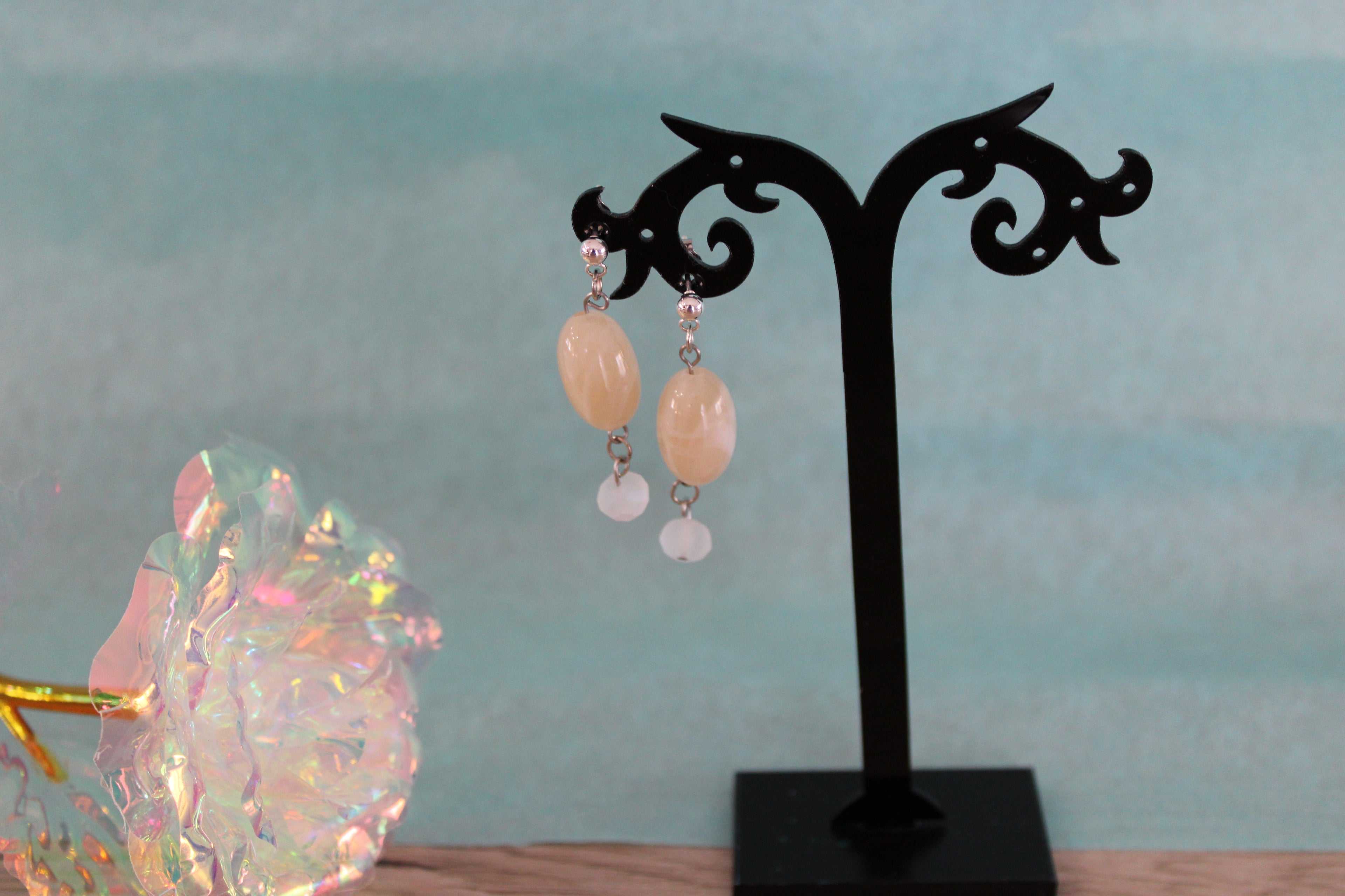 Boucles d'oreilles argentées beige