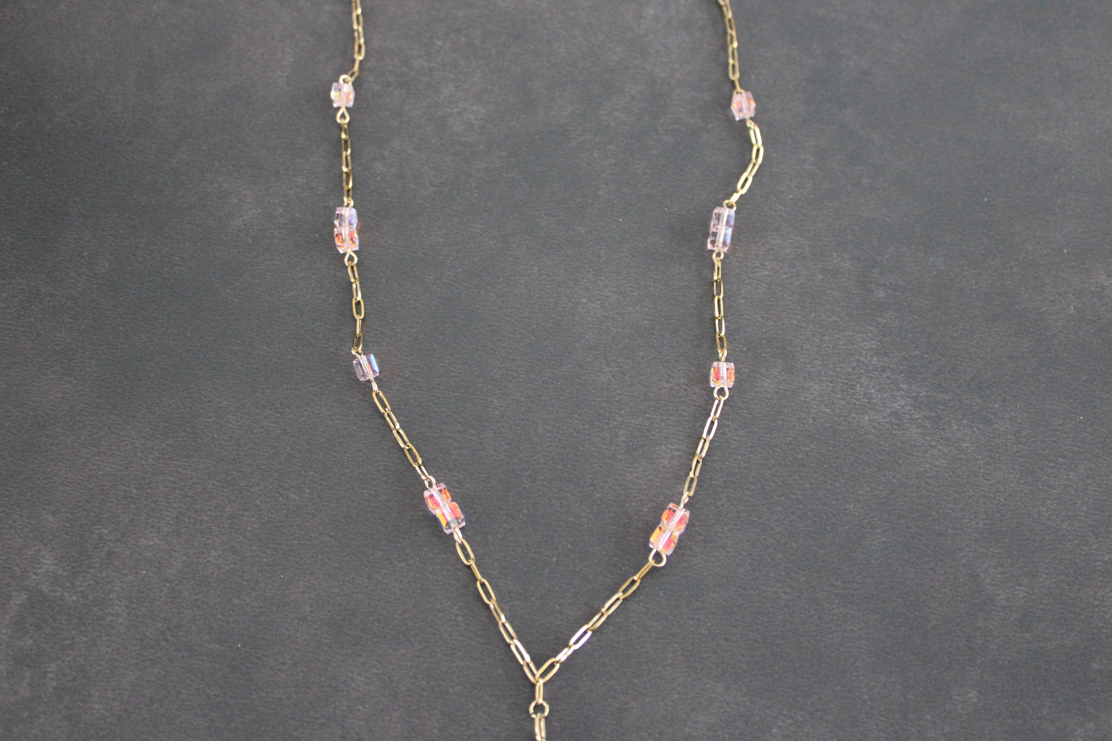 Sautoir talon perles cubes rose et bleu