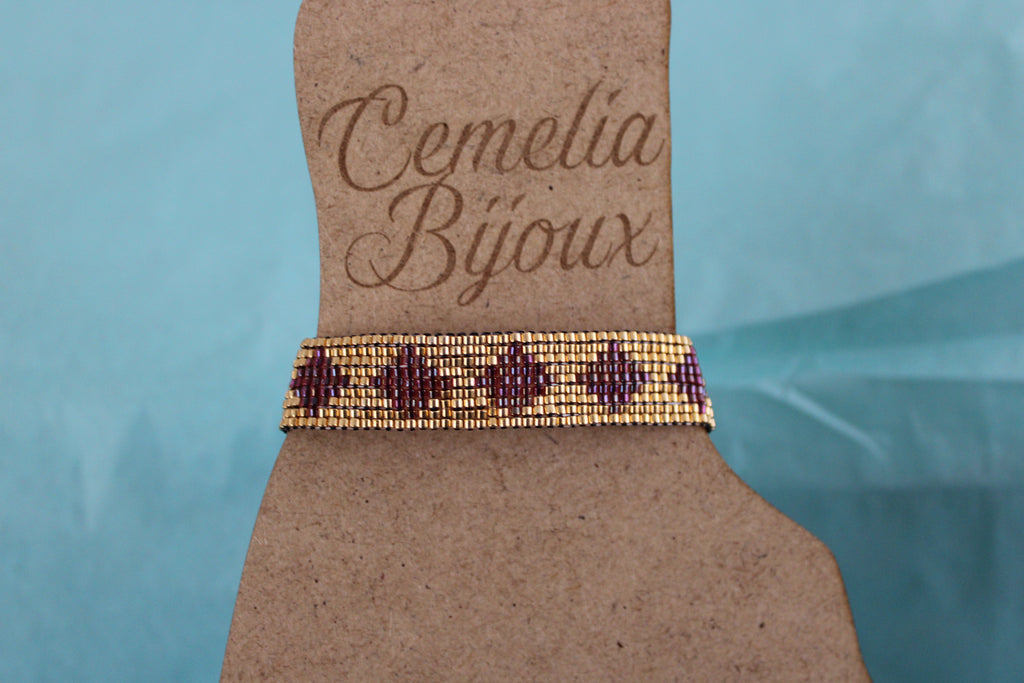 Bracelet doré losanges rouges