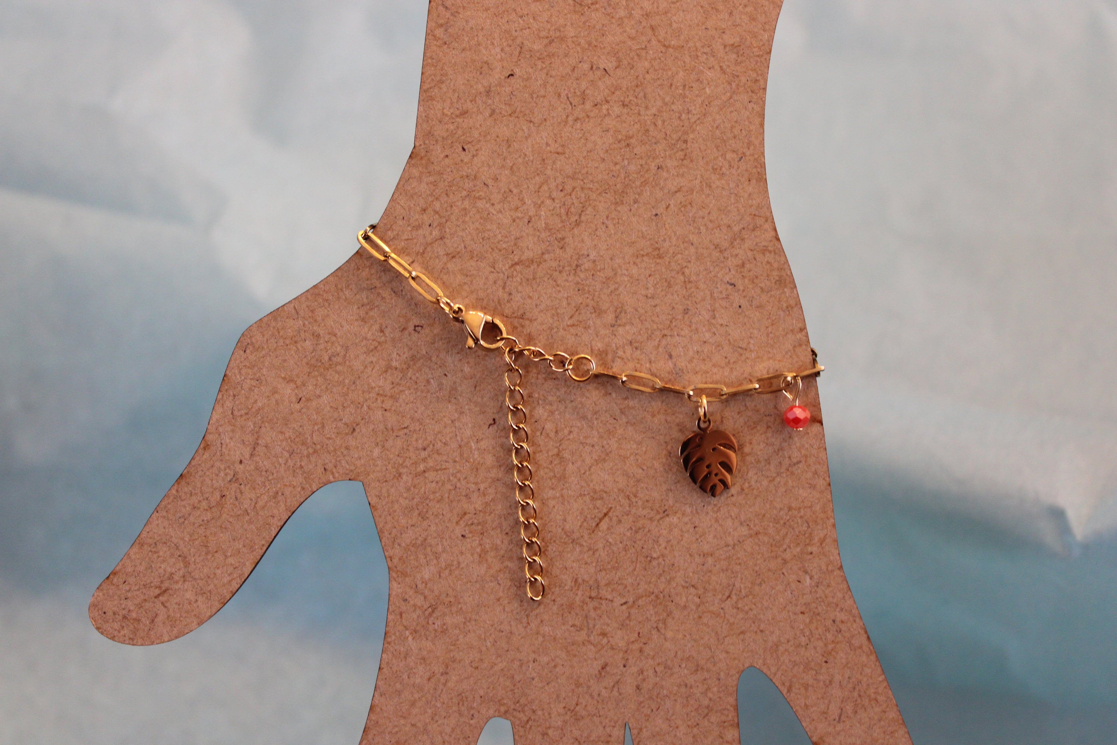 Bracelet breloques et perles roses